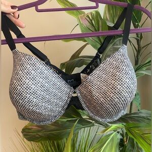 Maidenform Bra, 38DD